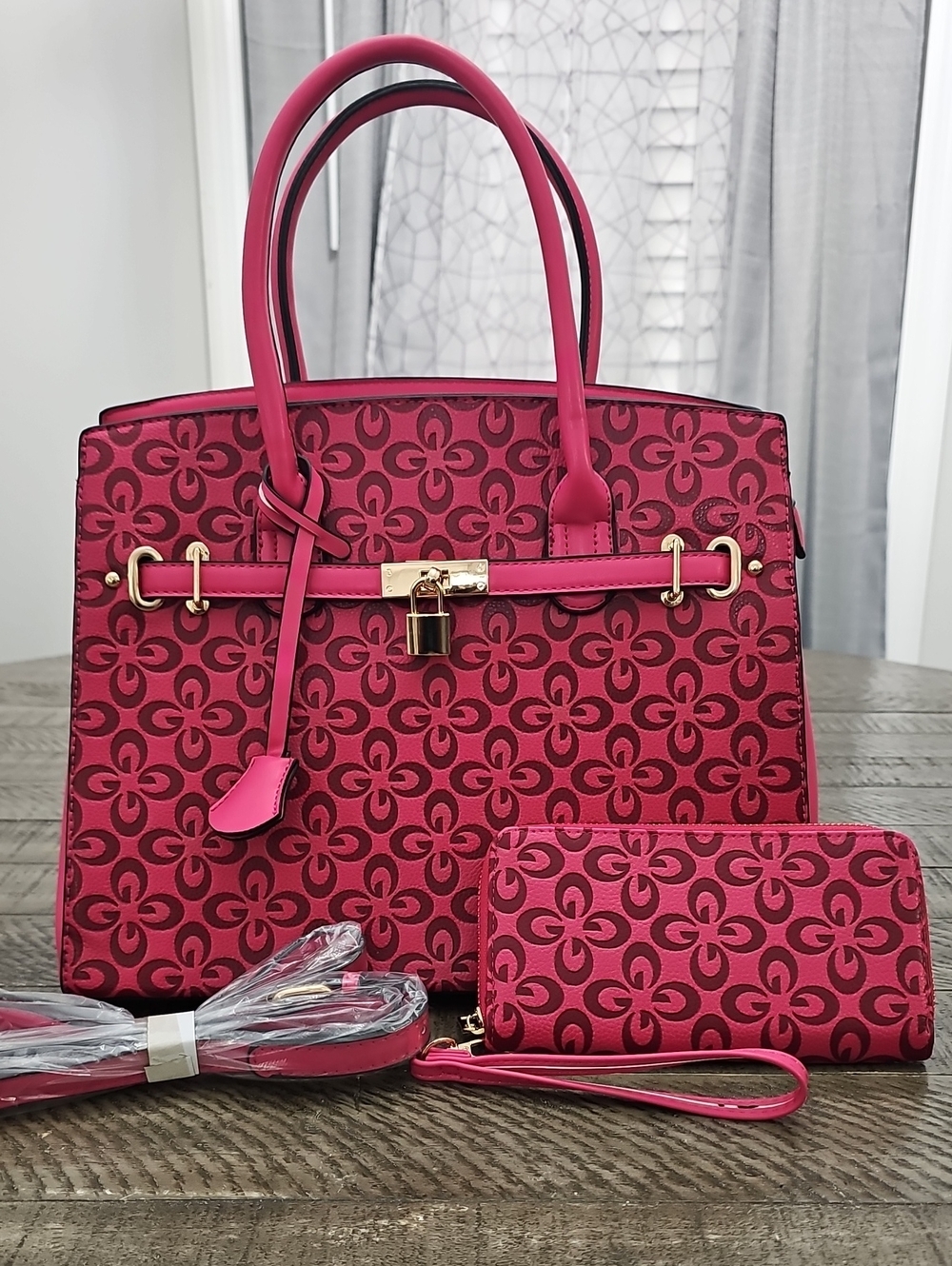 Women’s Pink Patterned Tote Bag with Wallet - Elegant Everyday Carry